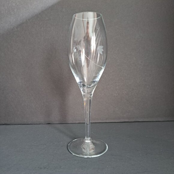 Etched Floral Fluted Champagne Glass Clear Vintage Stemware Elegant Toasting 8" - Picture 1 of 14
